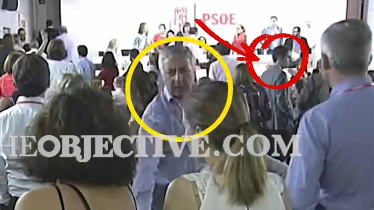 Imagen de la publicaci&oacute;n en The Objective de las im&aacute;genes del Comit&eacute; Federal del PSOE de 2016