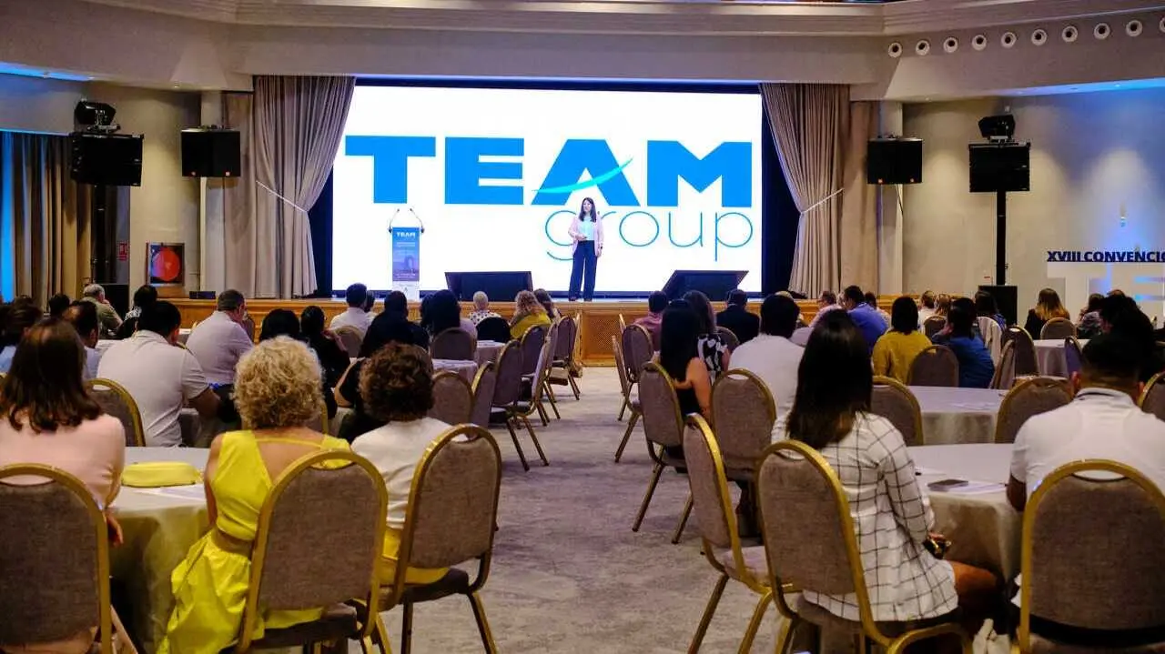 Team Group lidera la transformaci&oacute;n de las agencias de viaje hacia la inteligencia artificial en su convenci&oacute;n de C&aacute;diz - Foto de Team Group