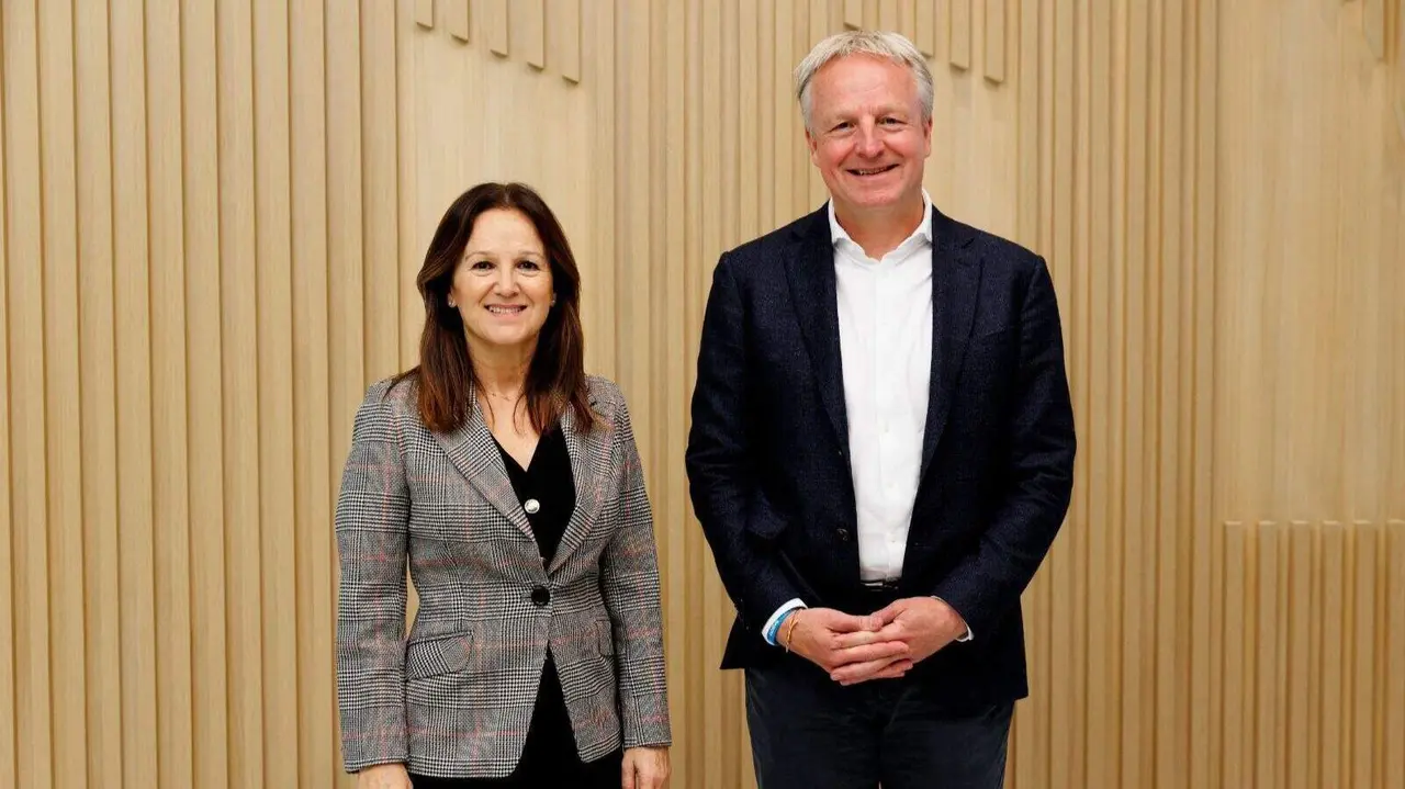 Moeve y Accenture se al&iacute;an para impulsar la descarbonizaci&oacute;n en el sector industrial - Foto de Moeve