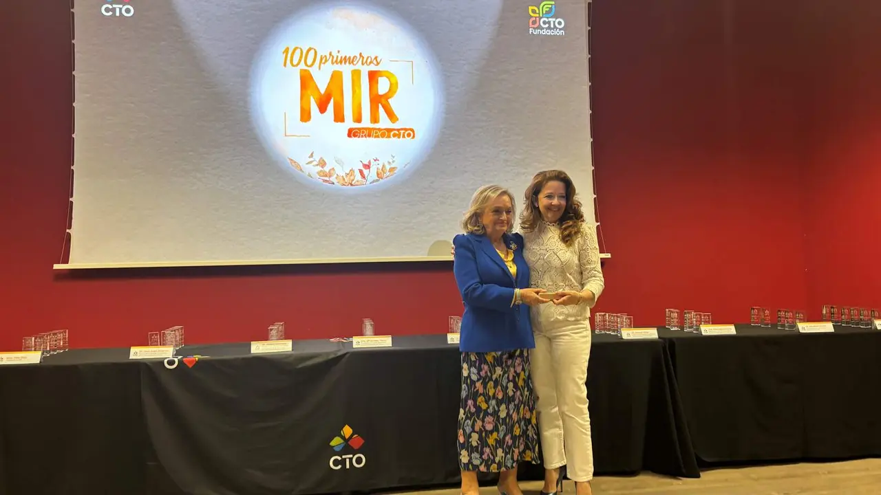 La consejera de Sanidad, F&aacute;tima Matute, en un acto de  reconocimiento - Foto Comunidad de Madrid