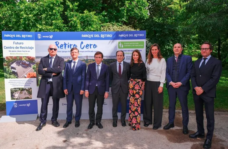 Momento de la presentaci&oacute;n del futuro centro 'Residuo Cero' - Foto Ayuntamiento de Madrid