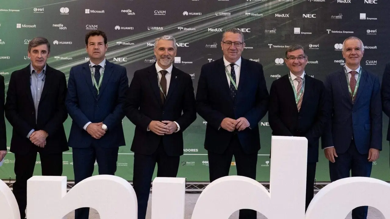 Participantes en la jornada inaugural del Digital Tourist 2026 - Foto de Ametic