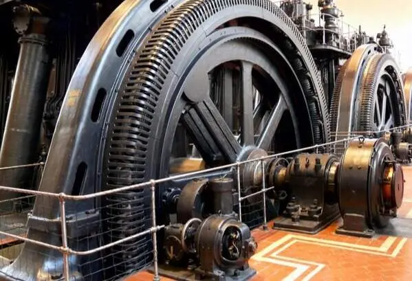 Nave de Motores de Pac&iacute;fico - Foto Comunidad de Madrid