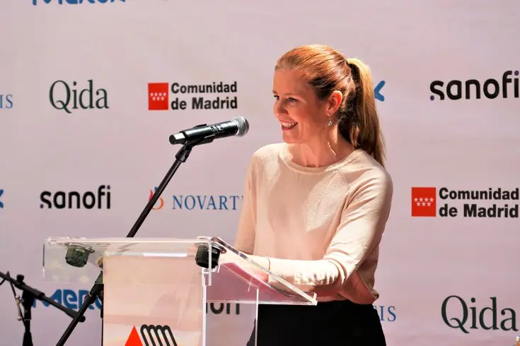 La consejera D&aacute;vila, en la presentaci&oacute;n de la V Edici&oacute;n  de la campa&ntilde;a CaminEMos por la Esclerosis M&uacute;ltiple - Foto Comunidad de Madrid