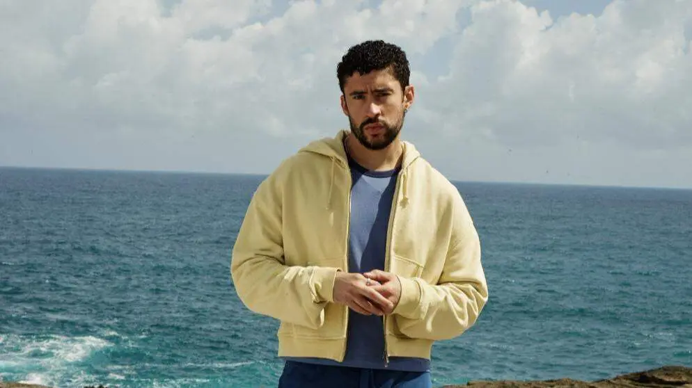 Zara lanza a escala global su esperada colecci&oacute;n de moda dise&ntilde;ada en colaboraci&oacute;n con Bad Bunny - Foto de Zara
