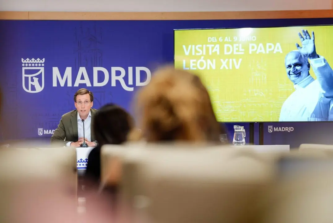 Jos&eacute; Luis Mart&iacute;nez-Almeida, presentando los dispositivos de seguridad, emergencias y movilidad con motivo de la visita papal - Foto Ayuntamiento de Madrid