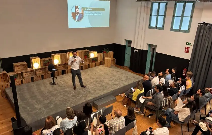 &Aacute;ngel Ni&ntilde;o, en un encuentro de la Red de Mentores de Madrid Emprende - Foto Ayuntamiento de Madrid