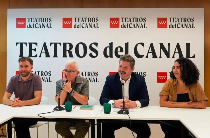 El consejero De Paco Serrano ha presentado Canal Familia - Foto Comunidad de Madrid