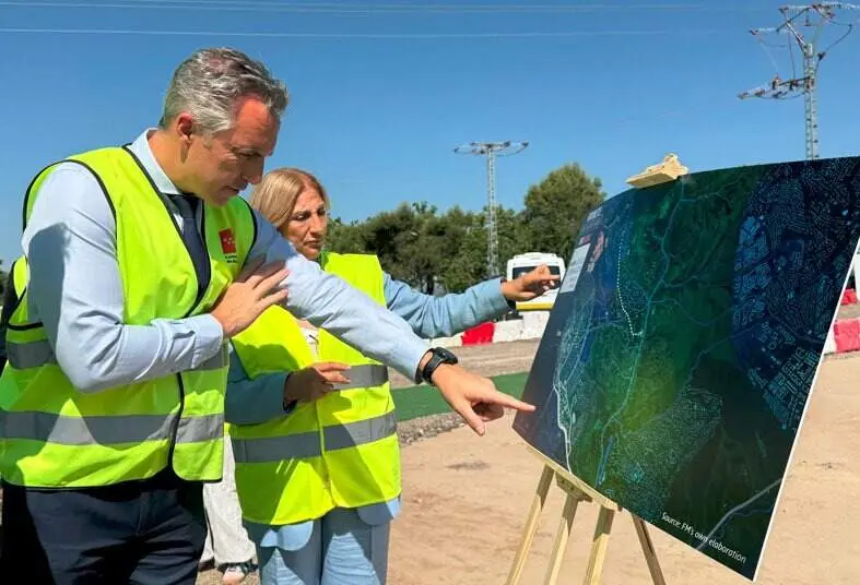 El consejero Novillo, en el acto de colocaci&oacute;n de la  primera piedra del Sector 2-El Olivar, en Brunete - Foto Comunidad de Madrid