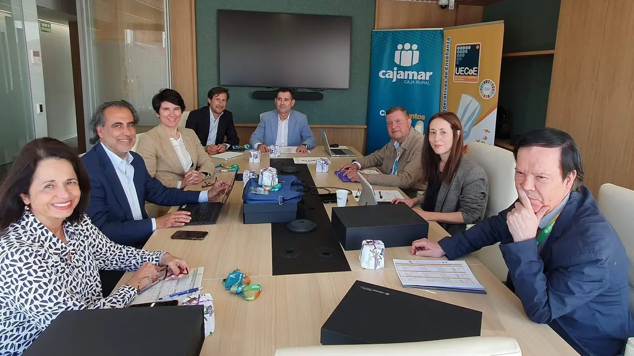 Miembros del jurado IX Premio Emprendemos