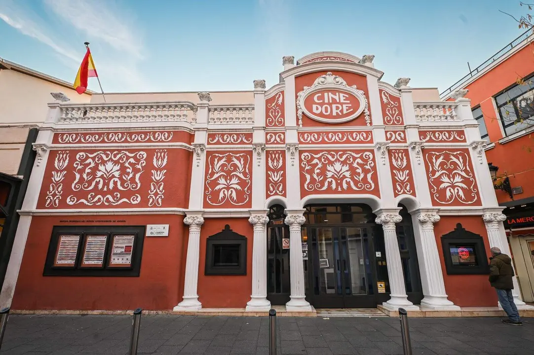 CINE DOR&Eacute;