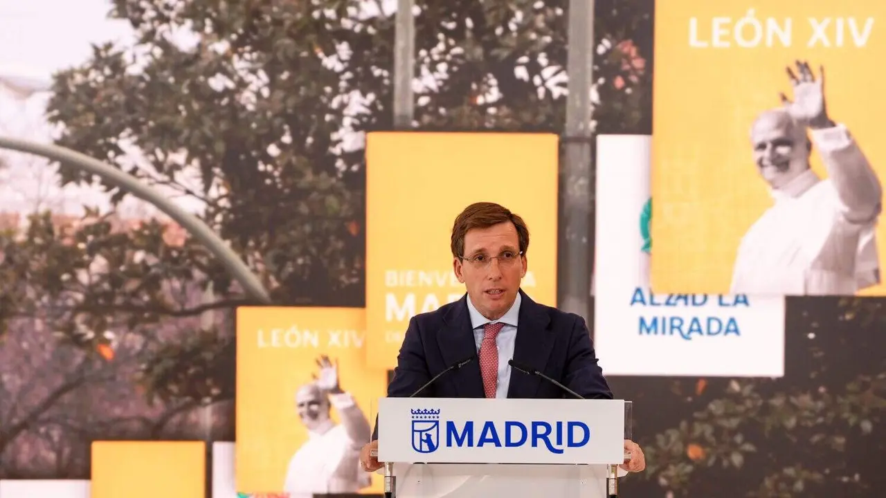 Almeida durante lapresenta la imagen de la ciudad de Madrid durante la visita del papa Le&oacute;n XIV