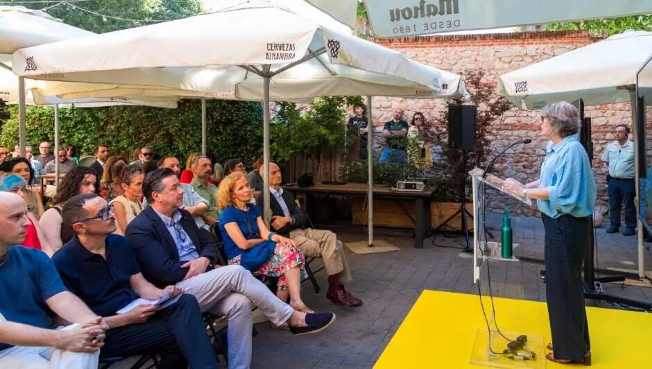 La delegada de Cultura, Turismo y Deporte, Marta Rivera de la Cruz, presenta la programaci&oacute;n de la temporada 2026-27 de Nave 10 Matadero - Foto Ayuntamiento de Madrid