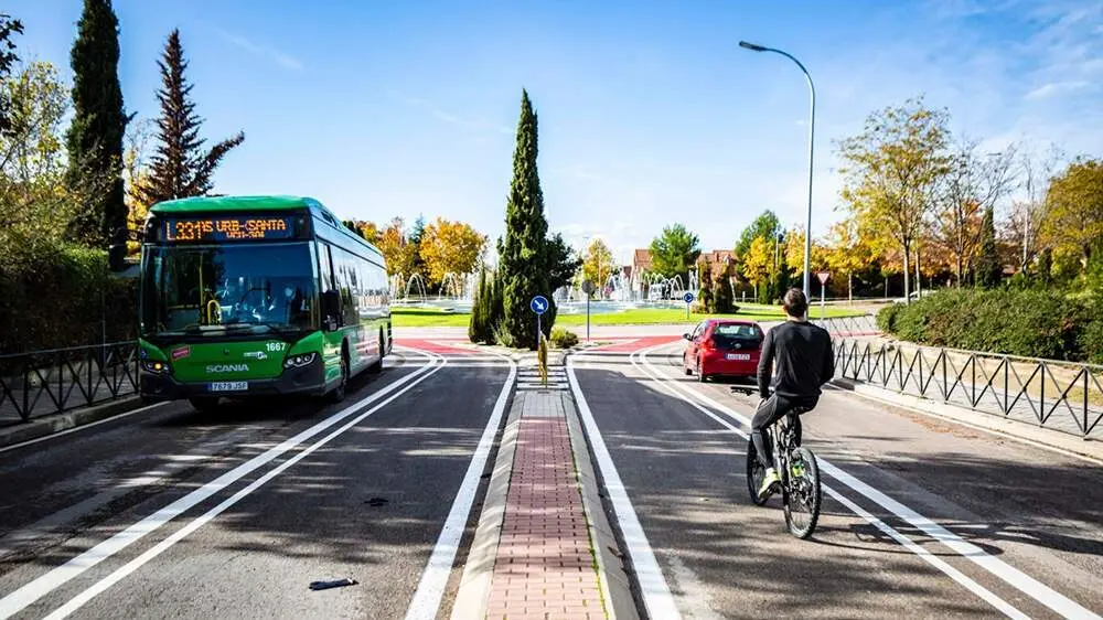 Obfras de carril bici marquesinas  zona este - Foto del Ayuntamiento de Rivas