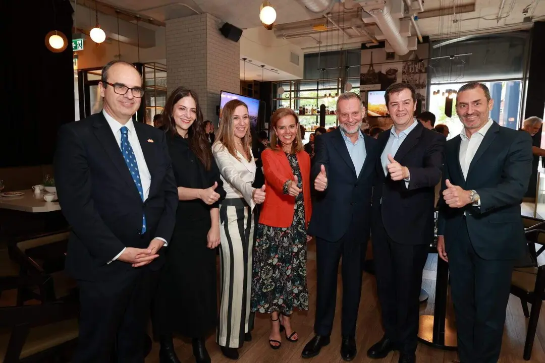 La concejala delegada de Turismo, Almudena Ma&iacute;llo, participa en la presentaci&oacute;n de la nueva ruta directa Madrid-Toronto de Iberia - Foto Ayuntamiento de Madrid