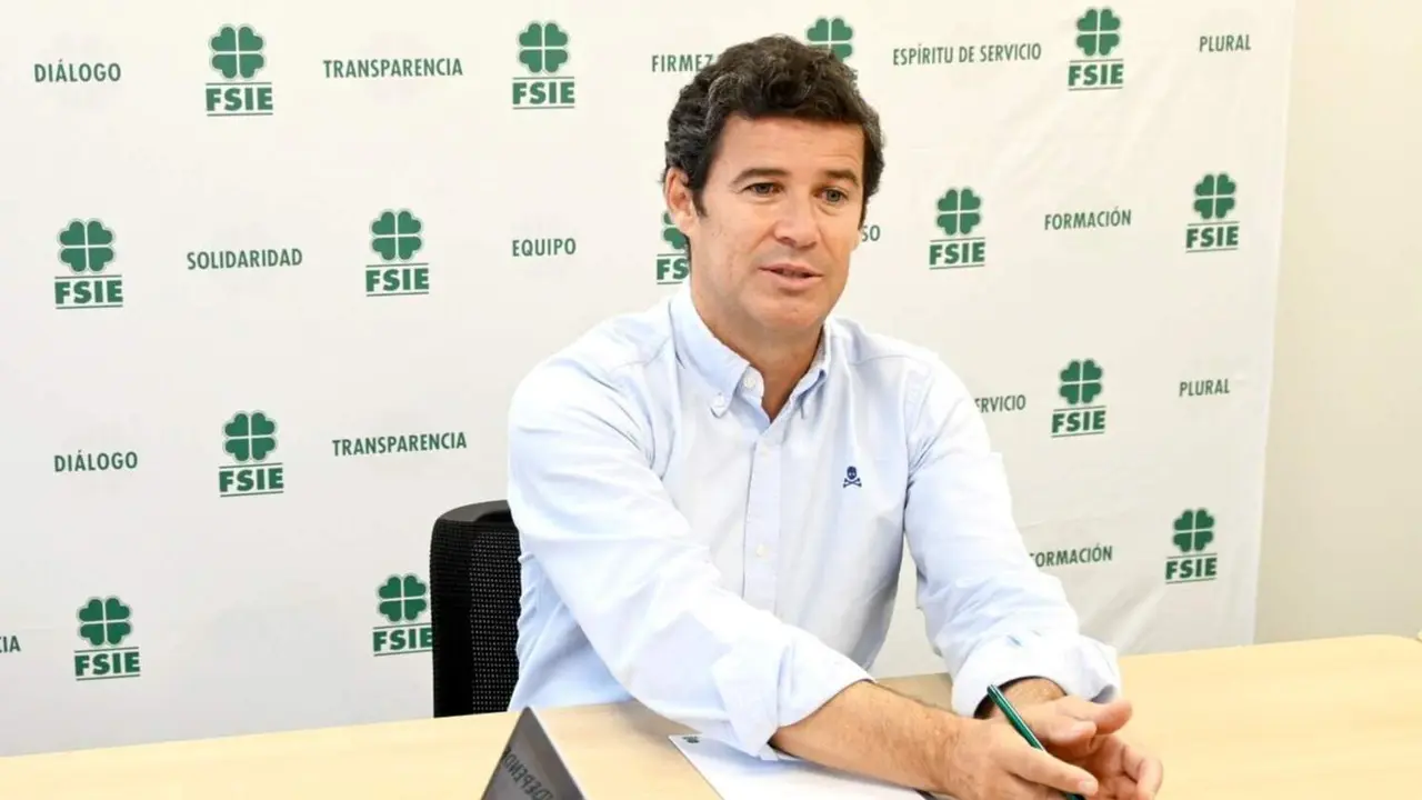 Enrique R&iacute;os, secretario de la Federaci&oacute;n de Sindicatos Independientes de Ense&ntilde;anza (FSIE)