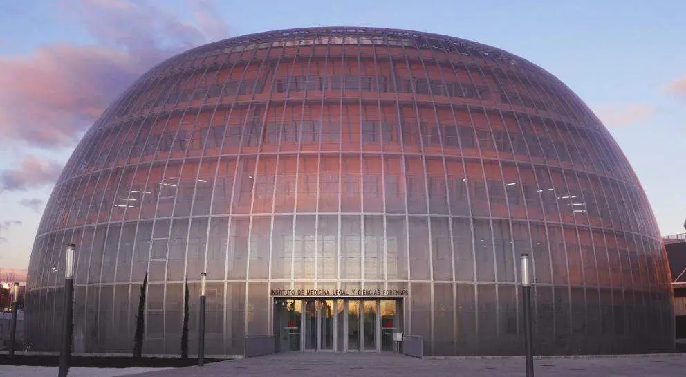 Instituto de Medicina Legal y Ciencias Forenses (IMLCF)