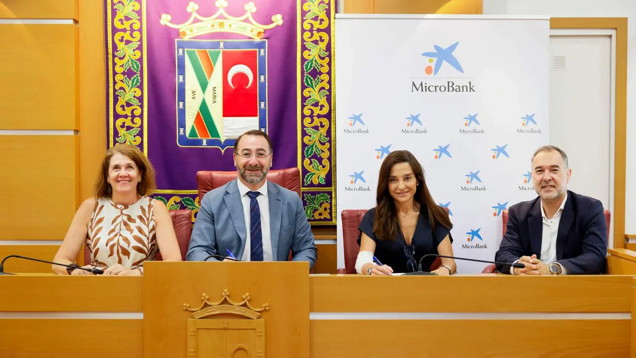 MicroBank y Colmenar Viejo facilitar&aacute;n microcr&eacute;ditos de hasta 30.000 euros sin avales para impulsar el autoempleo  - Foto de Caixabank