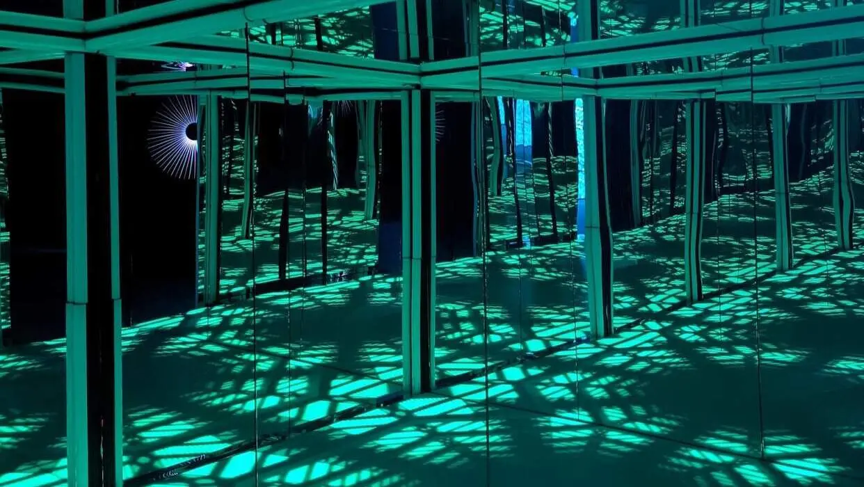 INSTALACIONES DEL LIGHT ART MUSEUM MADRID