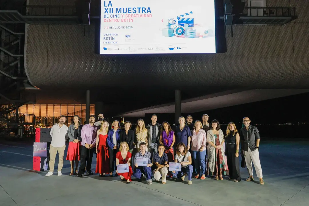 Ganadores, participantes, organizadores y patrocinadores de la XII Muestra de Cine y Creatividad del Centro Bot&iacute;n