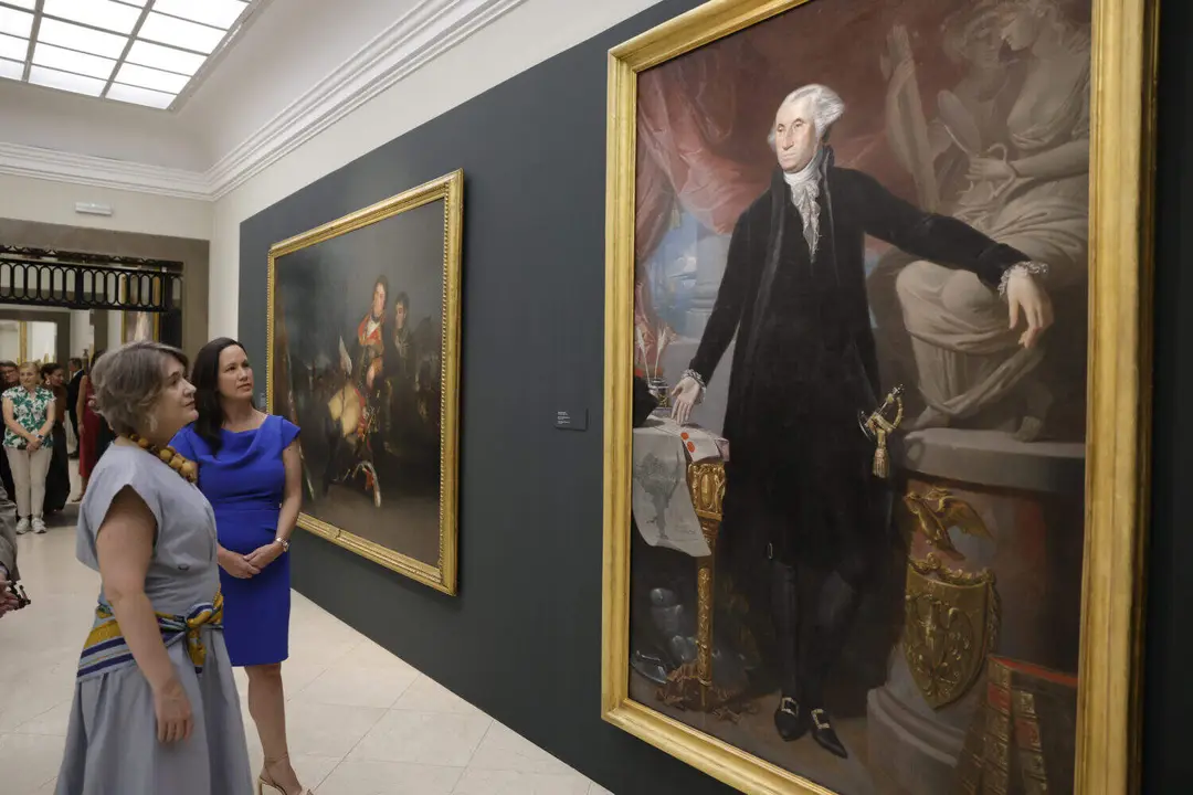 La delegada de Cultura, Turismo y Deporte, Marta Rivera de la Cruz, participa en la presentaci&oacute;n del nuevo espacio de la Real Academia de Bellas Artes de San Fernando que acoger&aacute; un retrato de George Washington