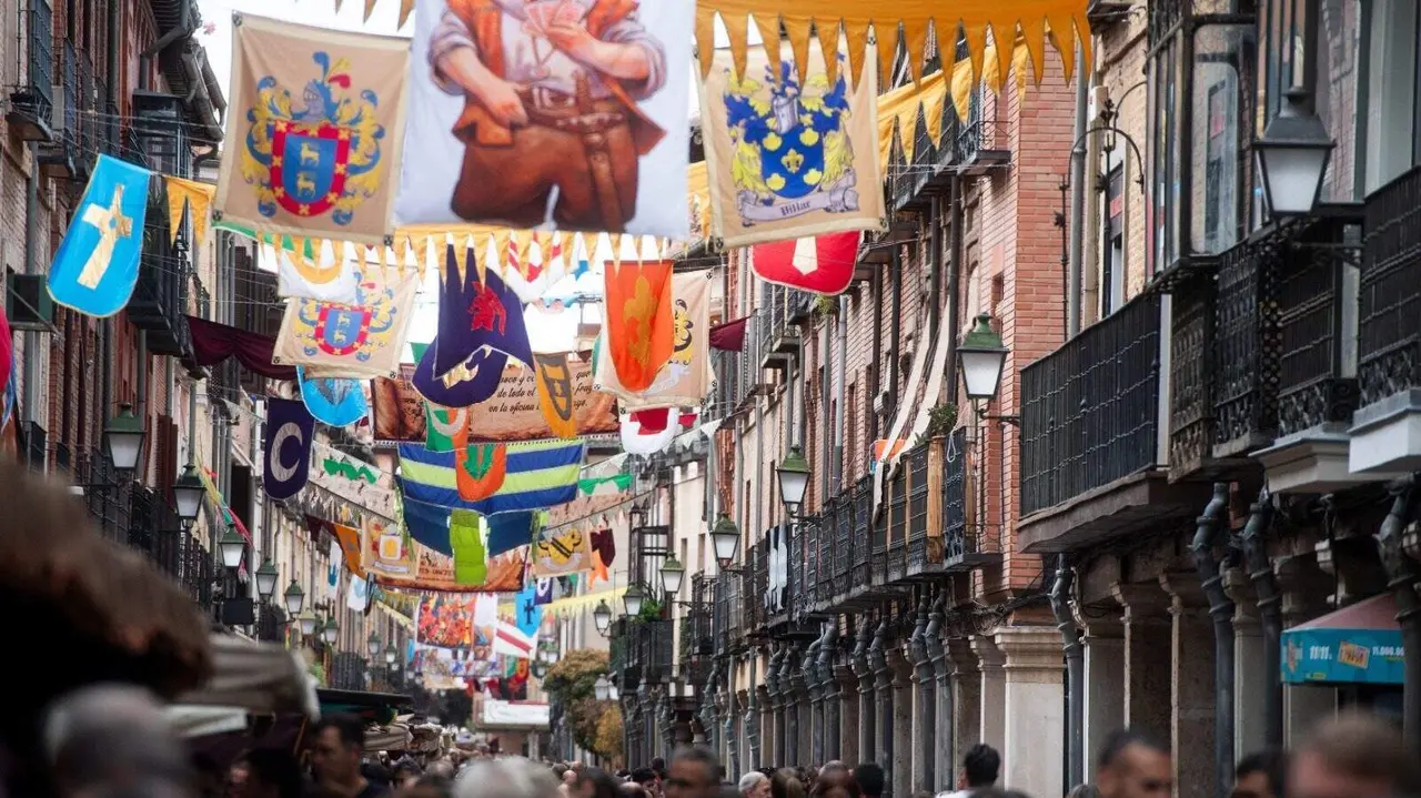 El Pleno de Alcal&aacute; aprueba impulsar la declaraci&oacute;n de la Semana Cervantina como Fiesta de Inter&eacute;s Tur&iacute;stico Internacional - Foto del Ayuntamiento de Alcal&aacute; de Henares