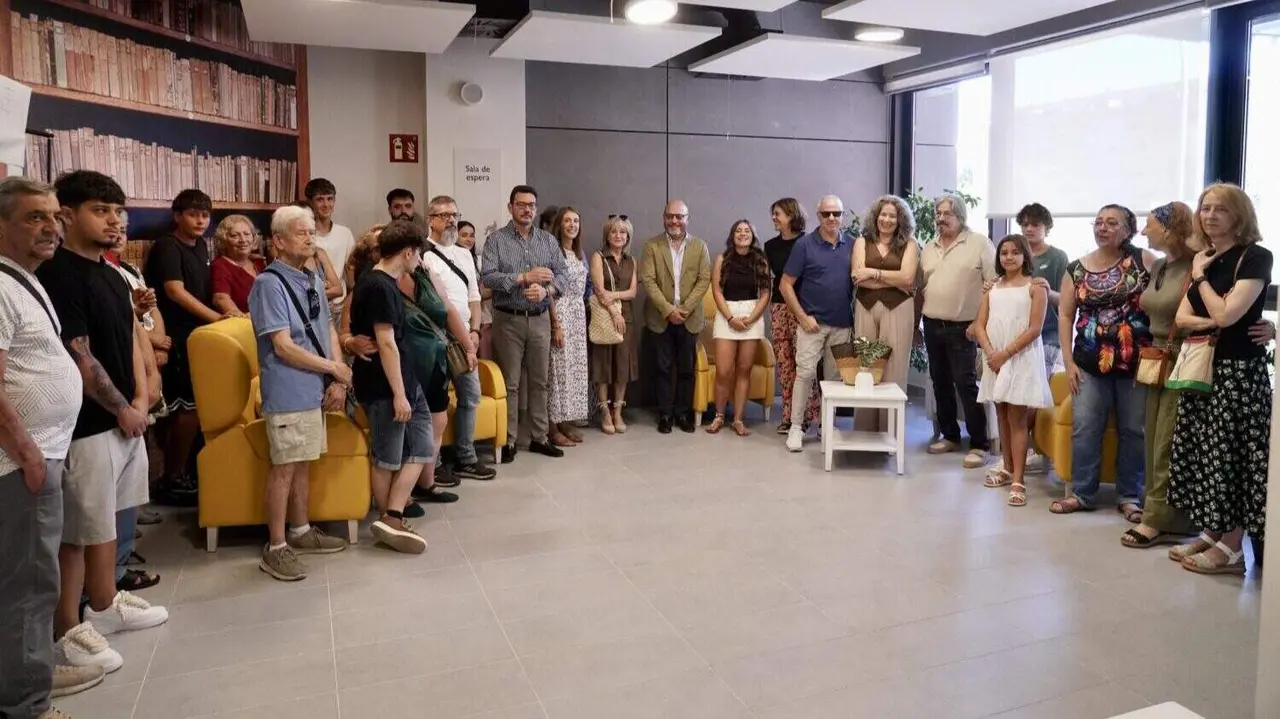 El Centro de D&iacute;a Municipal Carmen Sevilla proporciona atenci&oacute;n integral a 65 mayores con deterioro cognitivo, alzh&eacute;imer u otras demencias, favoreciendo su autonom&iacute;a, la estimulaci&oacute;n cognitiva y la rehabilitaci&oacute;n funcional