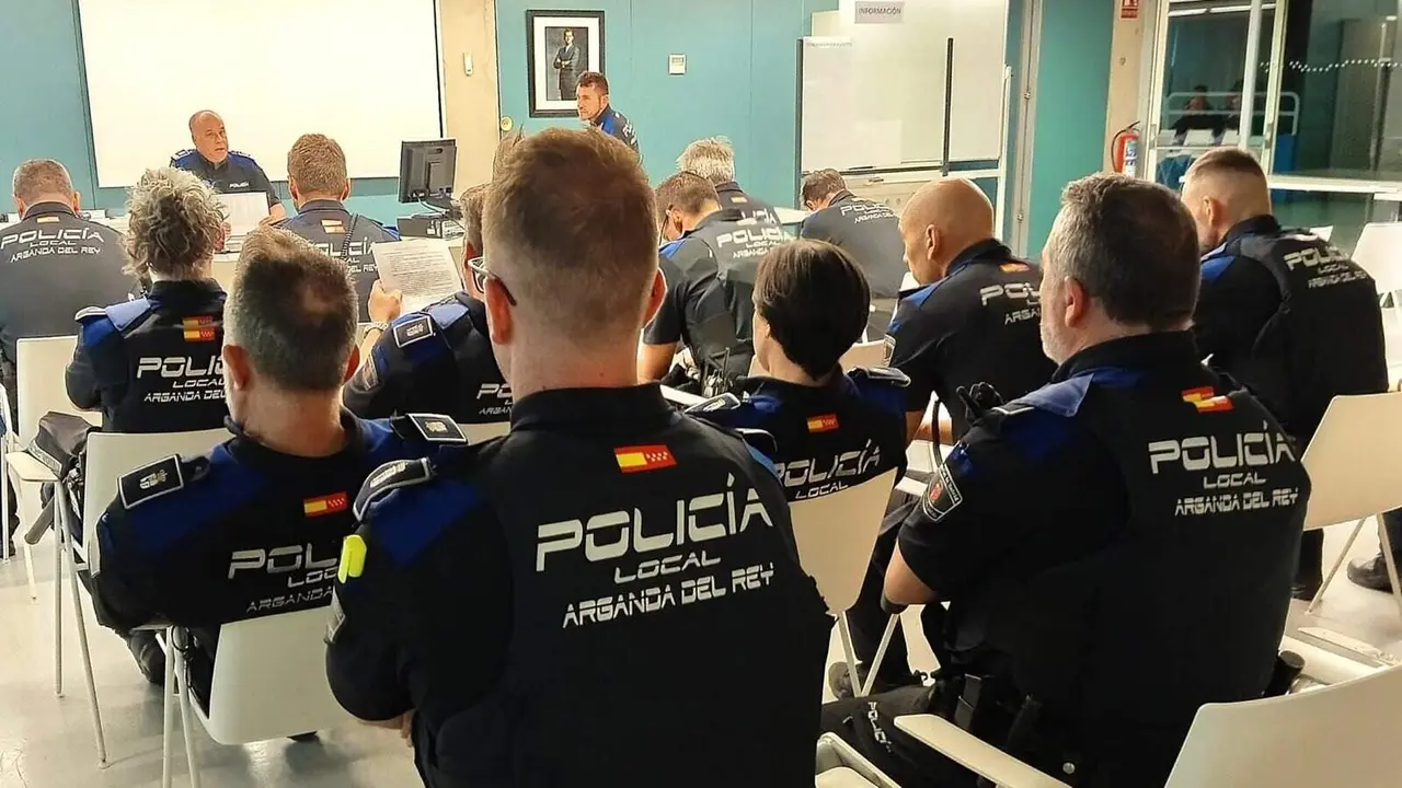 Arganda destina 115.000 euros a vestuario y chalecos antibalas para la Polic&iacute;a Local y Protecci&oacute;n Civil - Foto del Ayuntamiento de Arganda del Rey