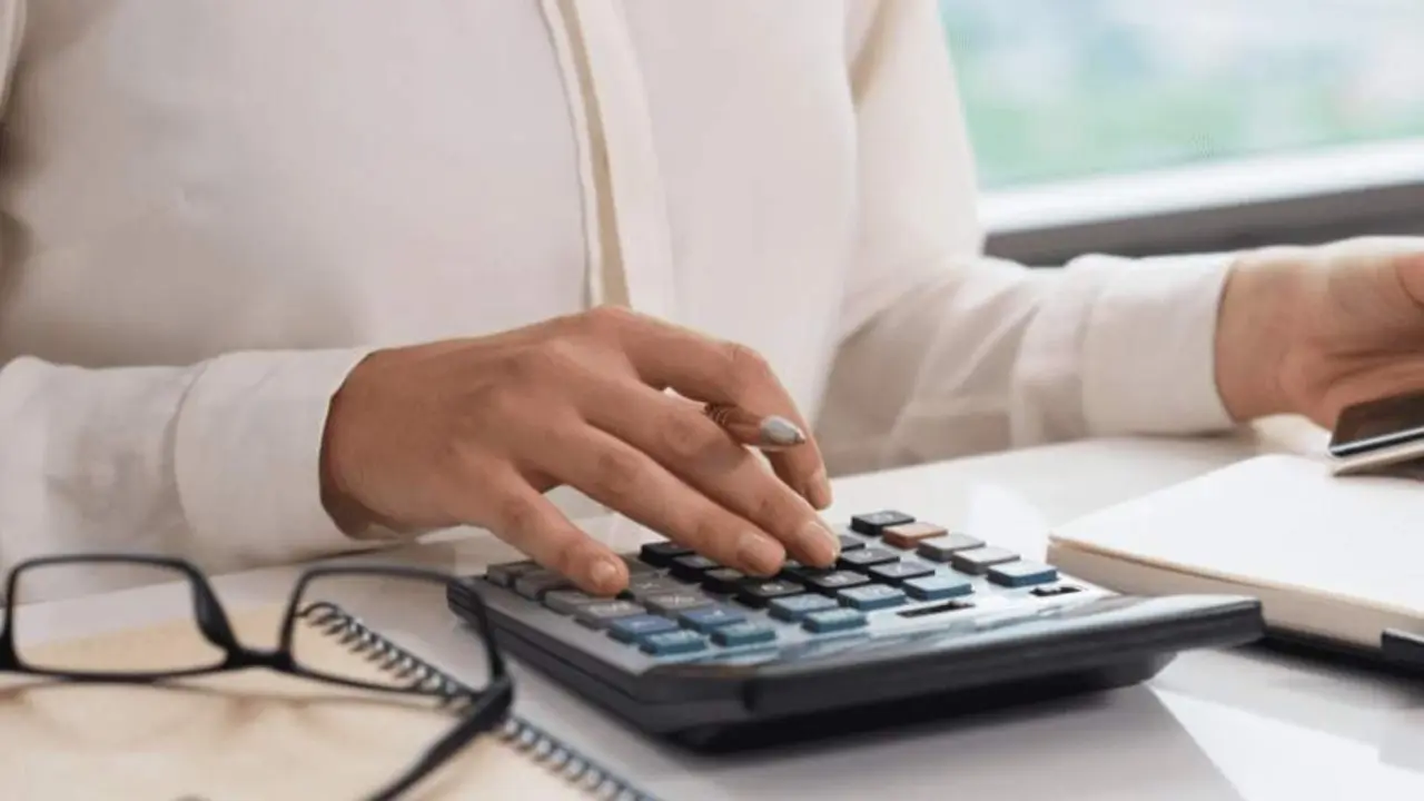 Declaraci&oacute;n Renta - Foto de 123rf