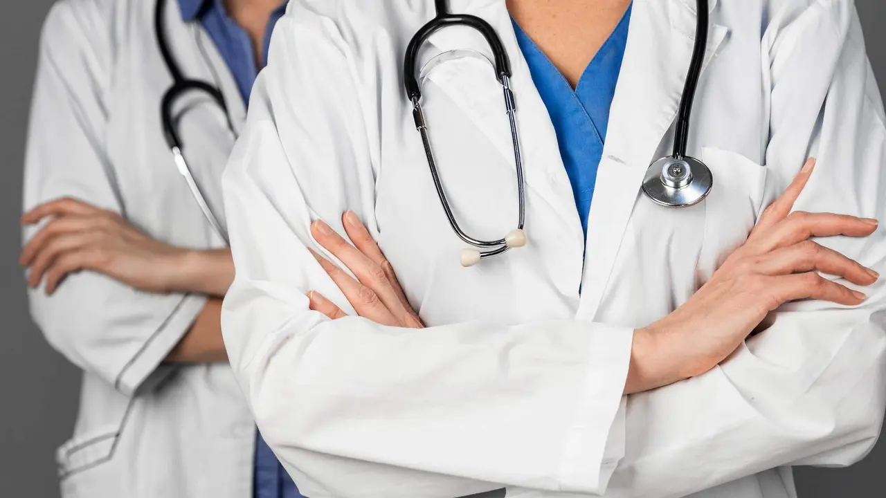 Sanidad p&uacute;blica Madrid - Freepik