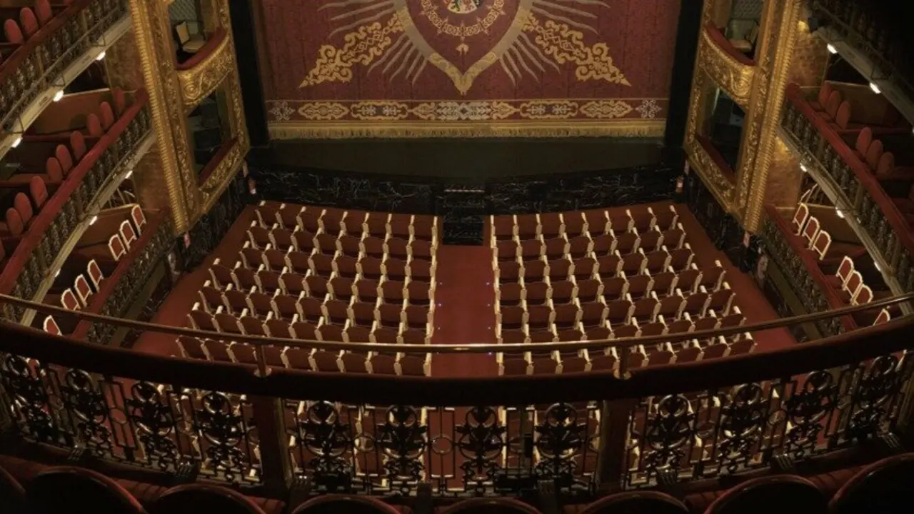 Interior del Teatro Espa&ntilde;ol. Imagen de Vanessa R&aacute;bade