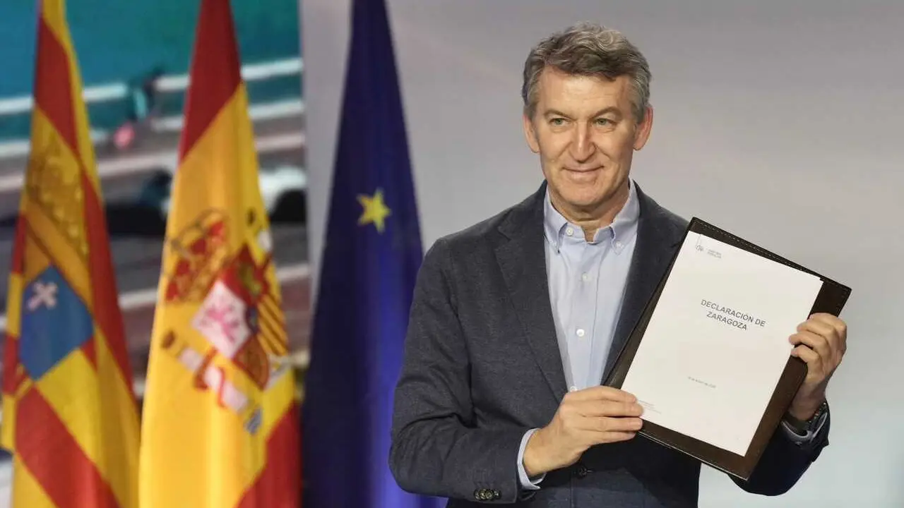Alberto N&uacute;&ntilde;ez Feij&oacute;o, en la firma de la 'Declaraci&oacute;n de Zaragoza' | Foto de PP/David Mudarra