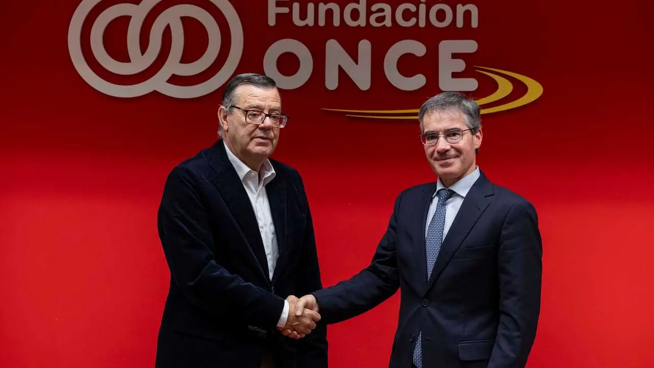 Foto firma - Foto Jorge Villa