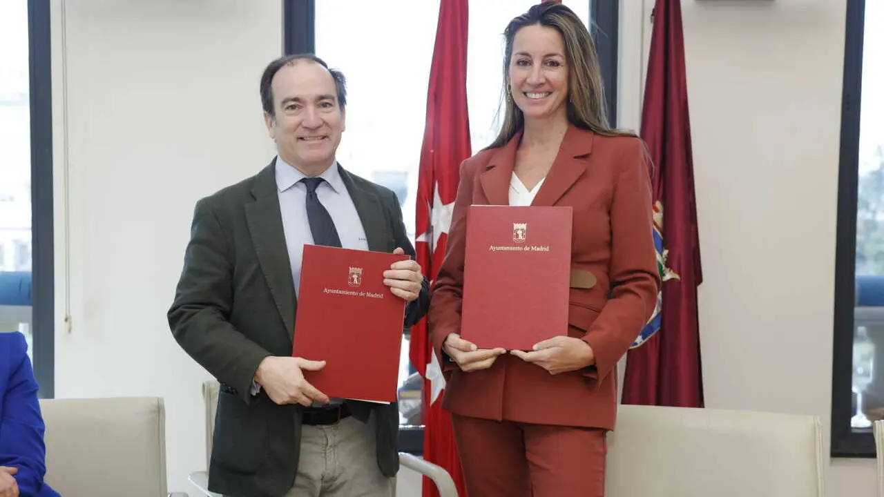 Carabante y Panero tras firma del convenio - Foto Ayuntamiento de Madrid