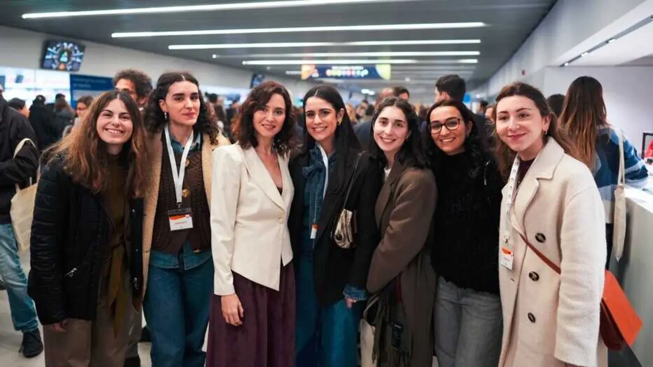 Isabel D&iacute;az Ayuso ha inaugurado  las Jornadas Post MIR y EIR - Foto Comunidad de Madrid