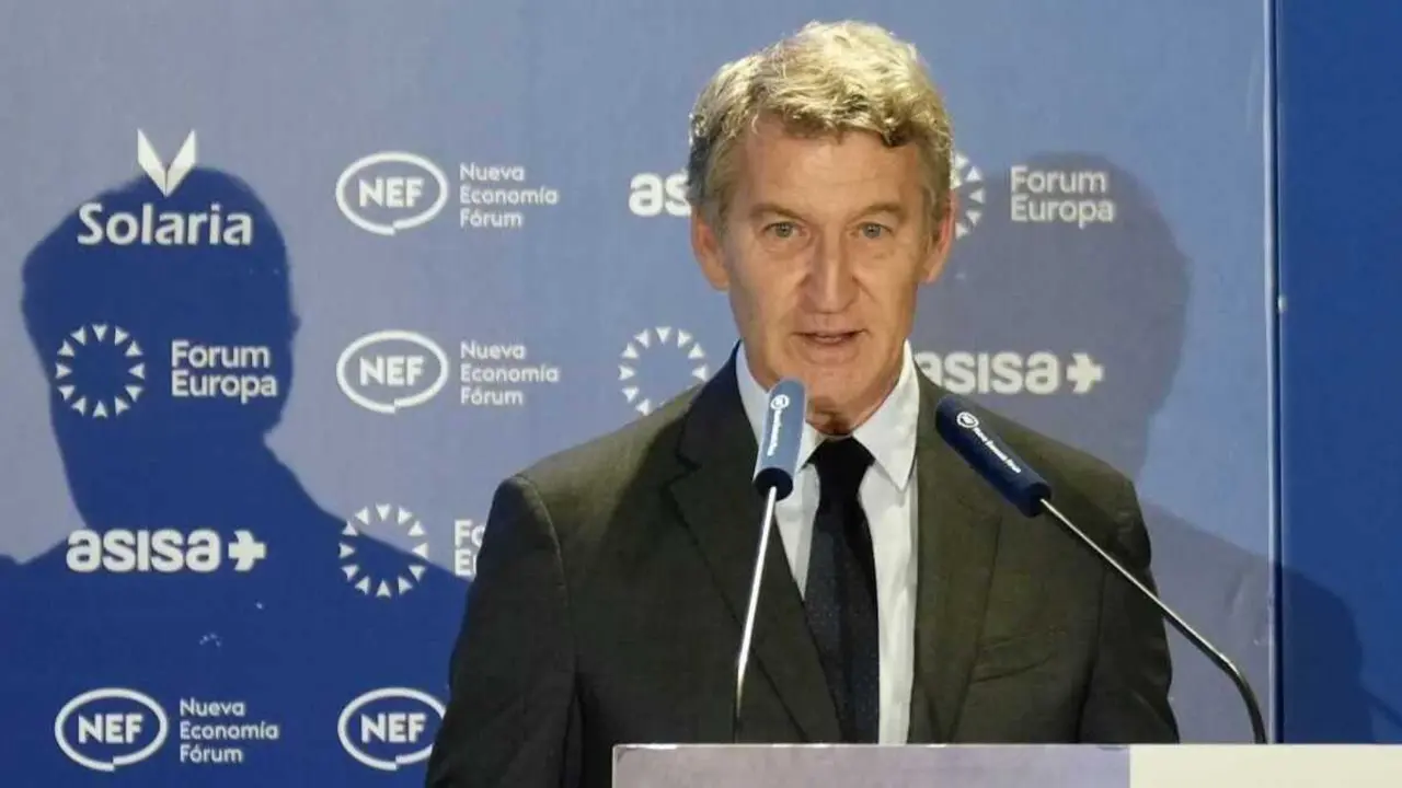 Alberto N&uacute;&ntilde;ez Feij&oacute;o interviene en un desayuno de Nueva Econom&iacute;a F&oacute;rum - Foto del PP