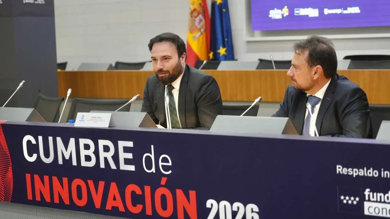 Ni&ntilde;o en la clausura de la V Cumbre de Innovaci&oacute;n