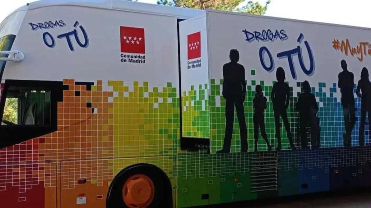 Autob&uacute;s Drogas o t&uacute; - Foto del Ayuntamiento de Majadahonda