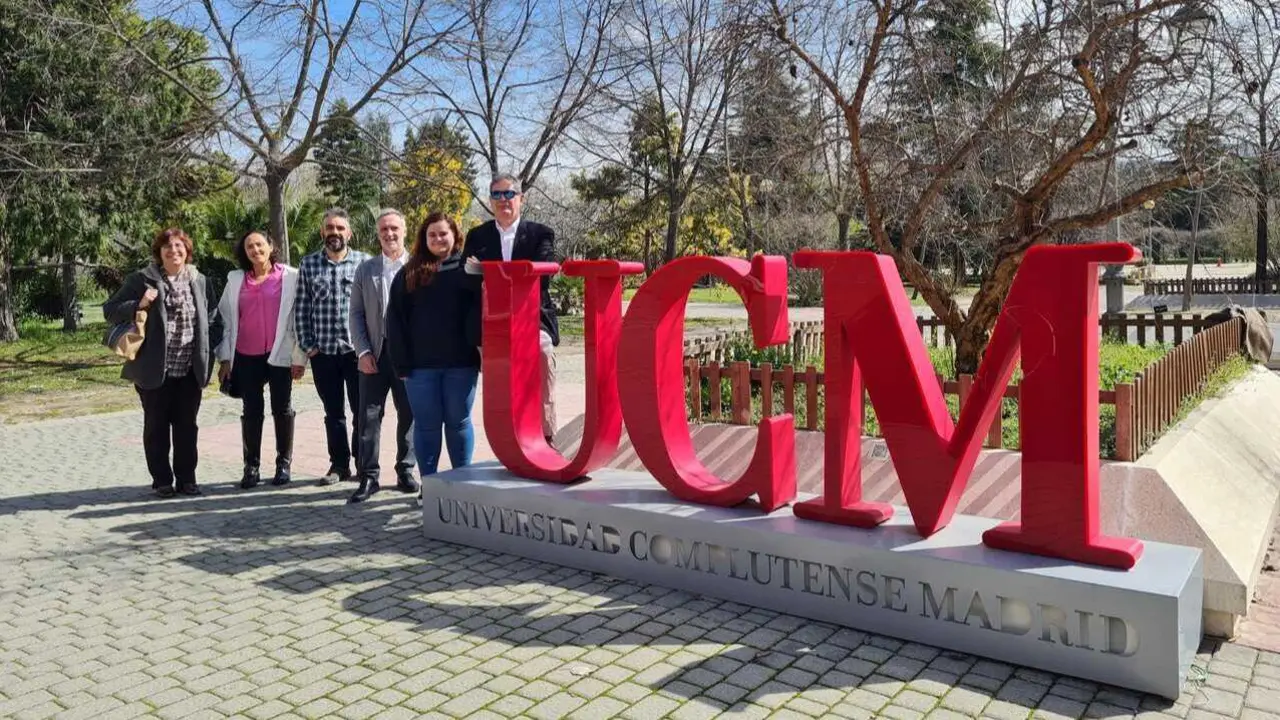 Metrovacesa y la UCM lanzan una gu&iacute;a de biodiversidad para entornos urbanos