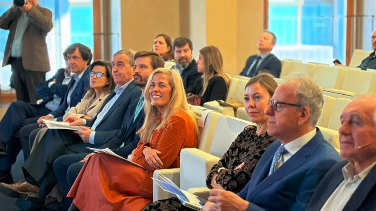 La consejera Albert ha inaugurado hoy la jornada Madrid, Capital Global en el Colegio de Arquitectos regional - Foto Comunidad de Madrid