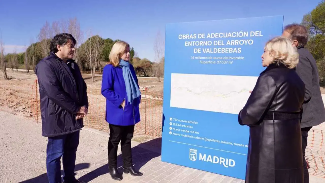 La vicealcaldesa, Inma Sanz, ha visitado la zona junto a la delegada de Obras y Equipamientos, Paloma Garc&iacute;a Romero, y el concejal de Hortaleza, David P&eacute;rez