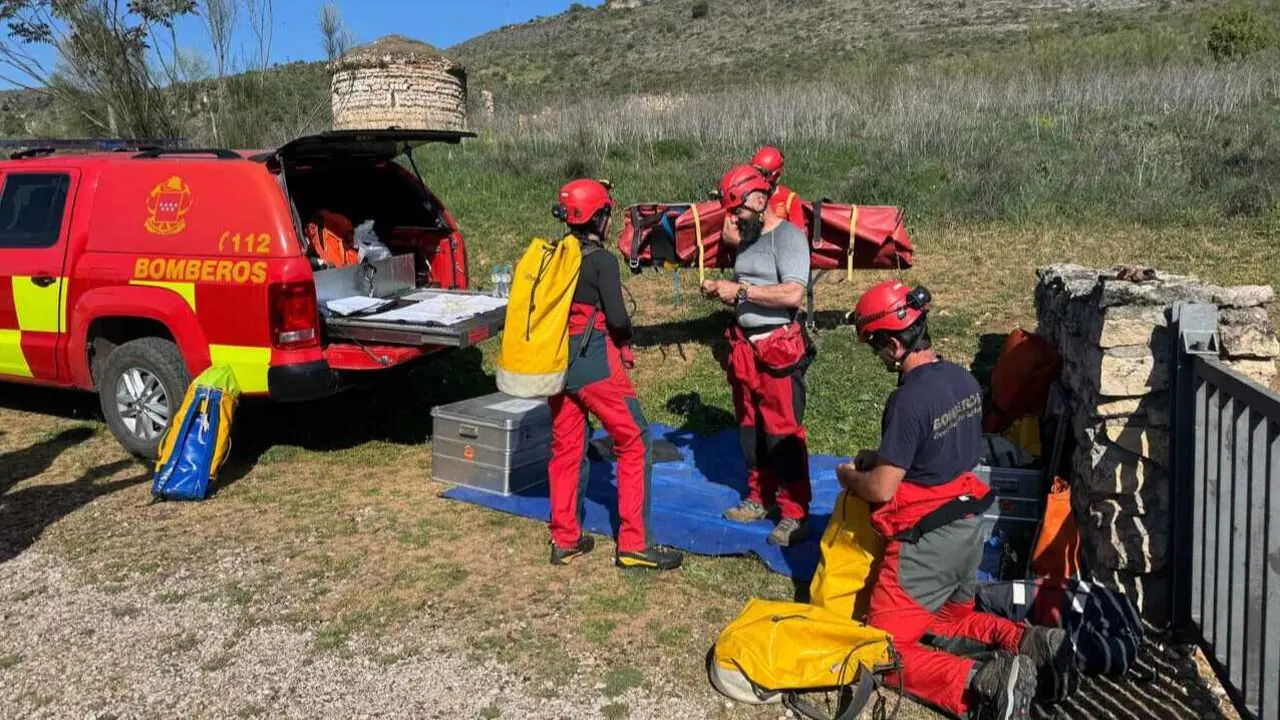 Simulacro en una cueva de Patones
