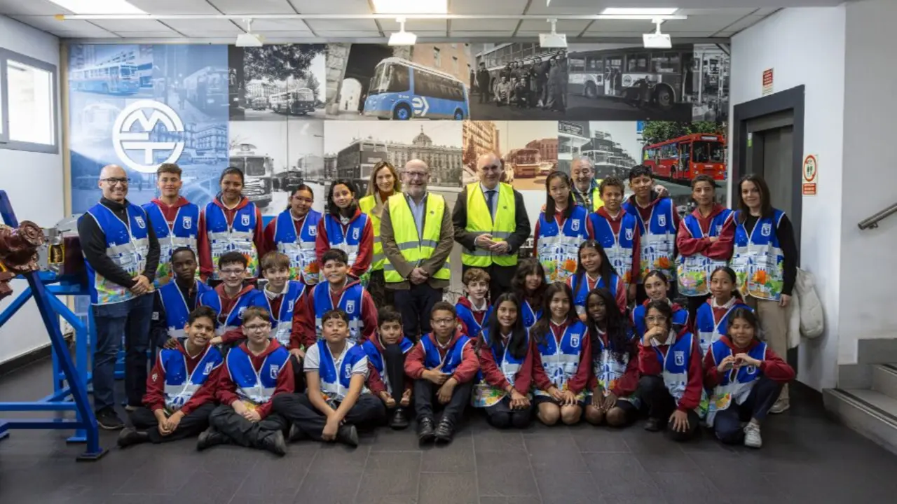 Visita escolares a EMT Madrid - Foto Ayuntamiento de Madrid