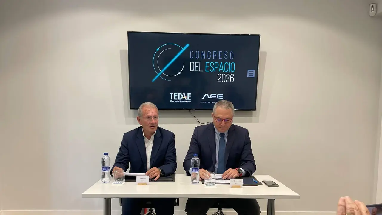 Rueda de prensa de la presentaci&oacute;n del congreso - Foto de Asociaci&oacute;n Espa&ntilde;ola de Empresas Tecnol&oacute;gicas de Defensa, Seguridad, Aeron&aacute;utica y Espacio (TEDAE)