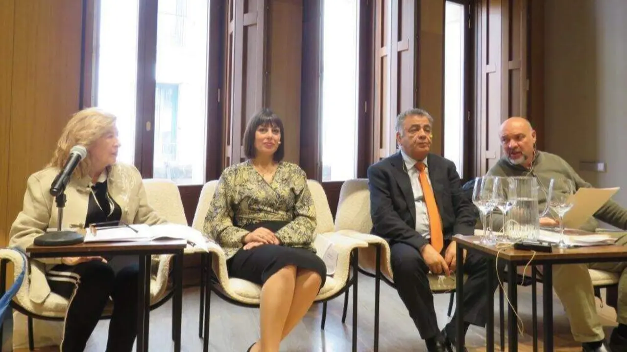 Maria Antonia Garc&iacute;a de Le&oacute;n; Marwa Marnaoui; 
Ridha Mami y Basilio Rodr&iacute;guez Ca&ntilde;ada