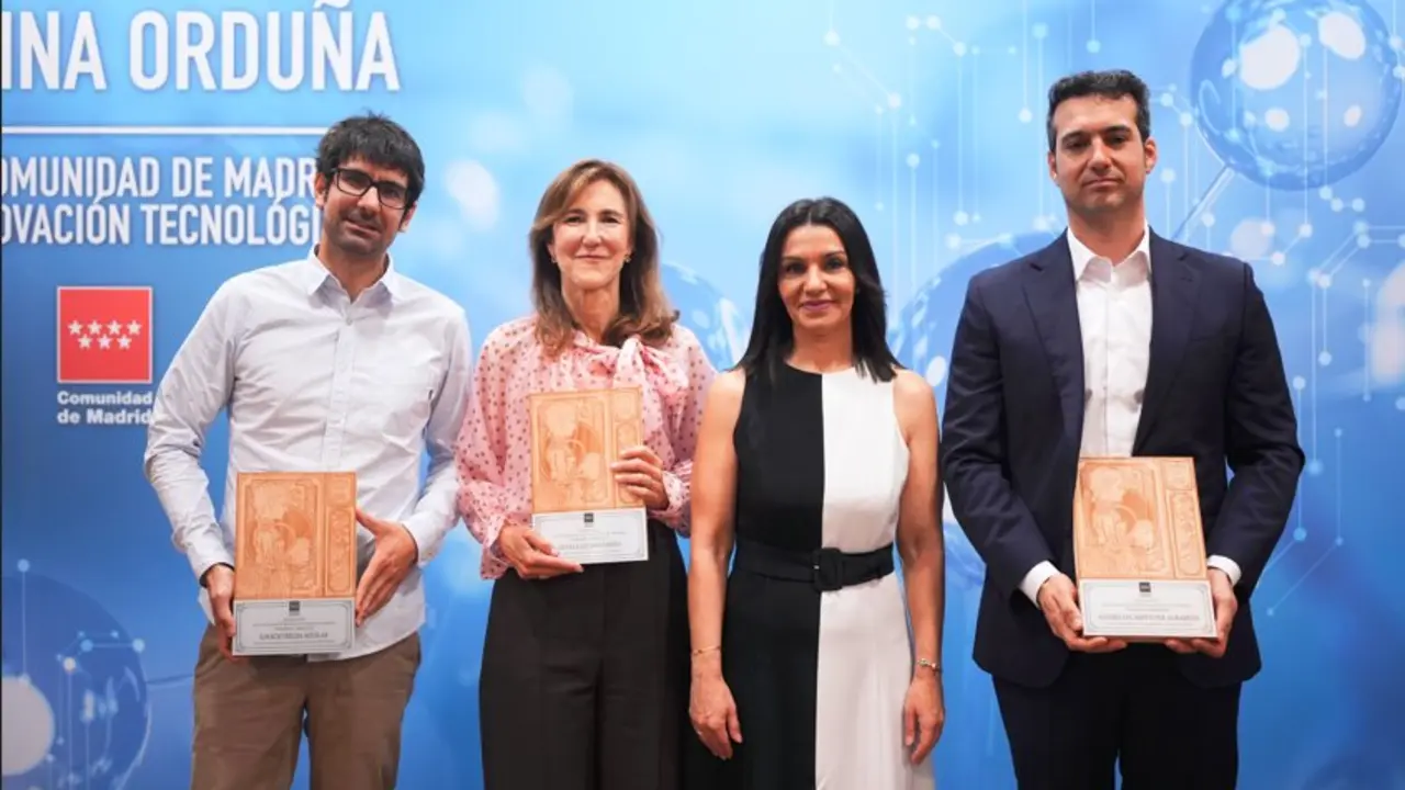 La consejera de Educaci&oacute;n ha entregado los Premios Fermina Ordu&ntilde;a - Foto Comunidad de Madrid