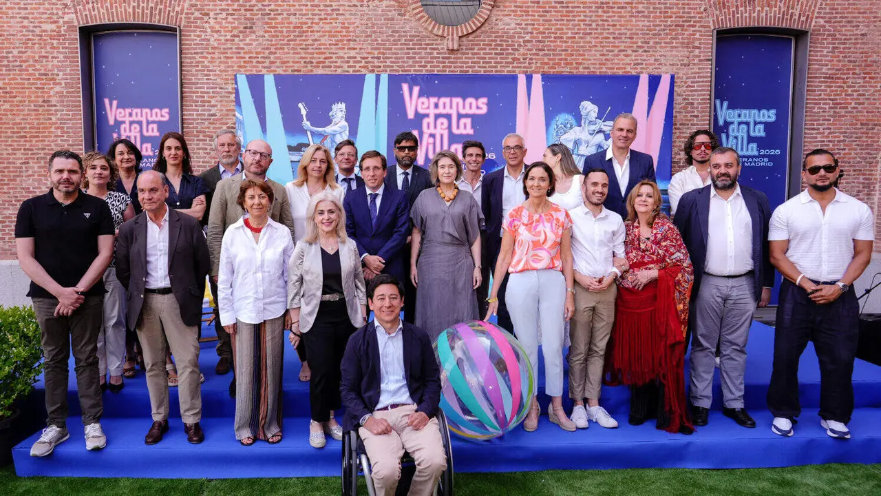 Almeida presenta la programaci&oacute;n de Veranos de la Villa 2026