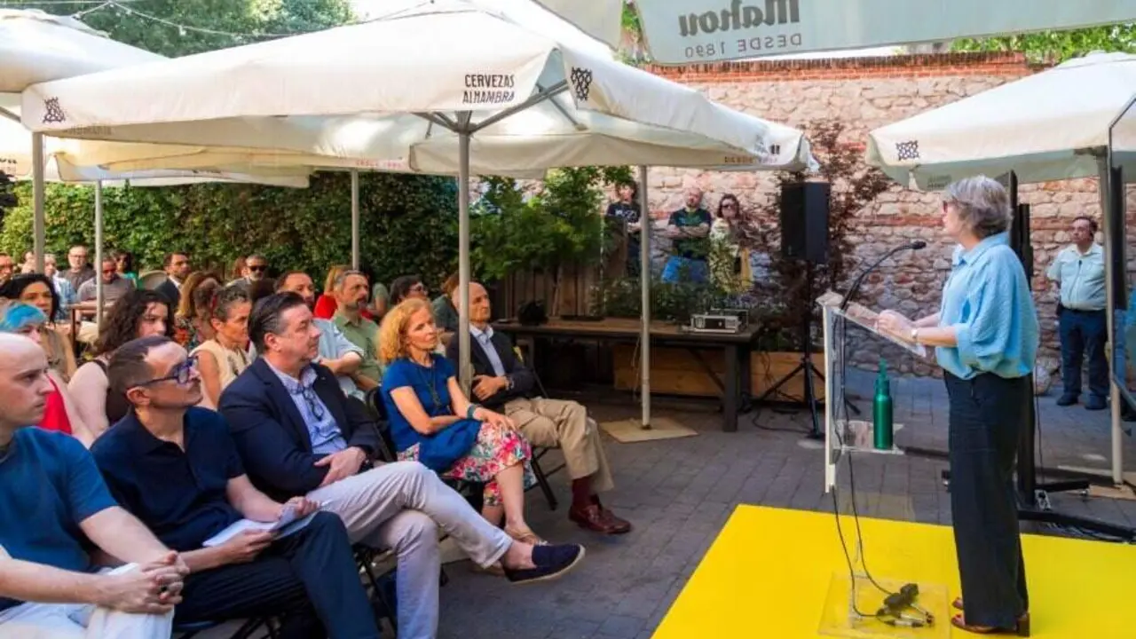 La delegada de Cultura, Turismo y Deporte, Marta Rivera de la Cruz, presenta la programaci&oacute;n de la temporada 2026-27 de Nave 10 Matadero - Foto Ayuntamiento de Madrid