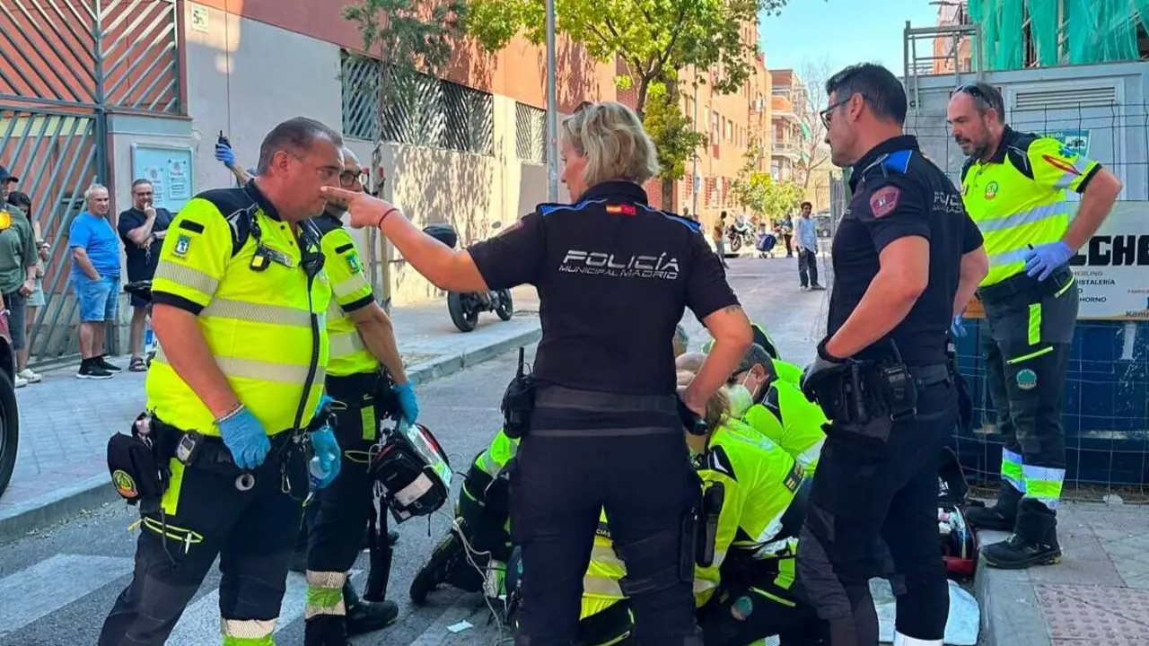 Intoxicaci&oacute;n por drogas en Puente de Vallecas - Foto Emergencias Madrid