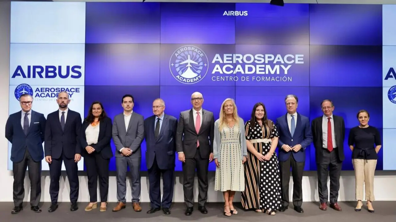La consejera Albert ha clausurado hoy la presentaci&oacute;n de la Aerospace  Academy de Airbus - Foto Comunidad de Madrid
